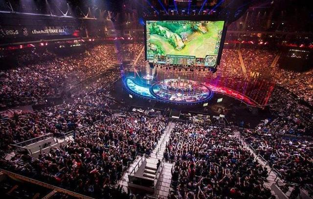 S15全球总决赛反思：团队协作与战术执行不足，英雄池及版本适应待加强